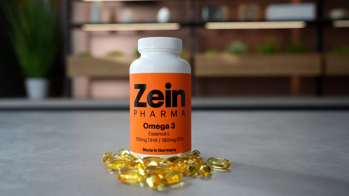 Die Softgel-Kapseln von ZeinPharma neben der Dose mit 140 Stück.